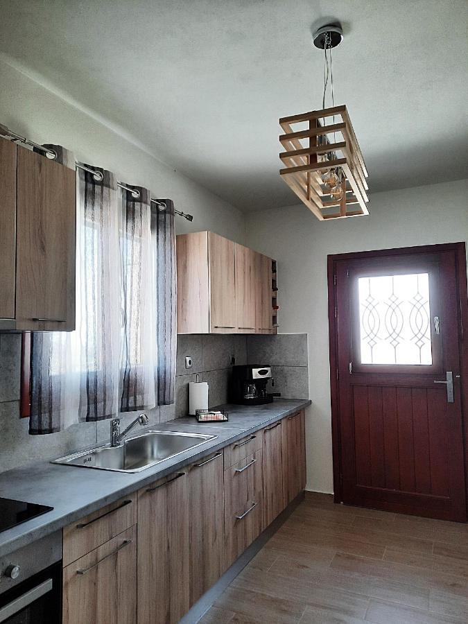 Villa Adeiata Adiata المظهر الخارجي الصورة